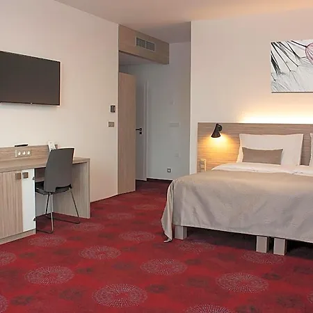 Tammel 4*